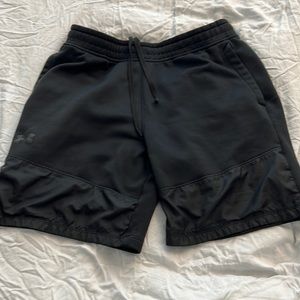 Black Under Armor workout shorts size Medium